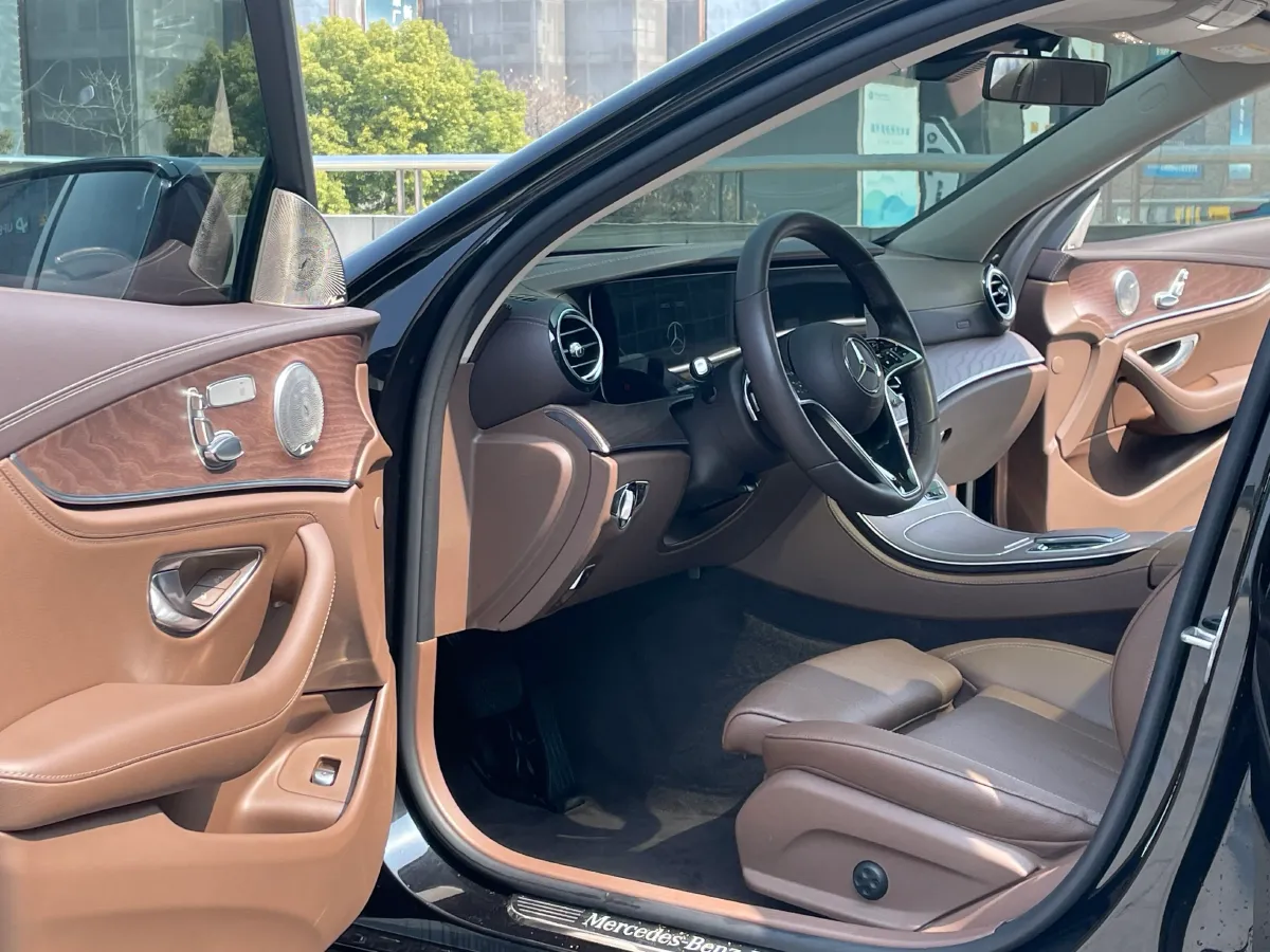 2021 Mercedes-Benz E Class 2.0T 197HP L4 9AT,autocango,china used car exporter,china ev exporter,chinese used car exporter,chinese used ev exporter