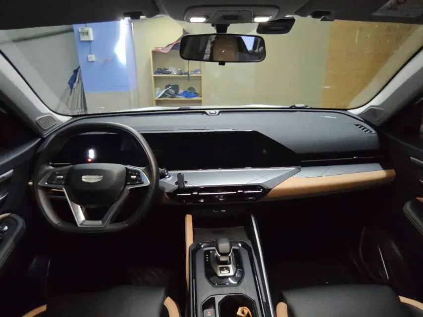 2024 Geely OkavangoPRO 1.5T 181HP L4 7DCT,autocango,china used car exporter,china ev exporter,chinese used car exporter,chinese used ev exporter