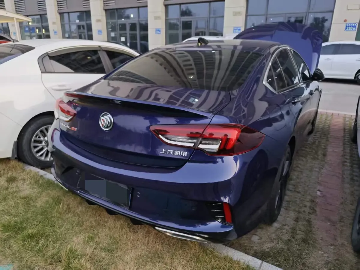 2021 Buick Regal 2.0T 237HP L4 9AT,autocango,china used car exporter,china ev exporter,chinese used car exporter,chinese used ev exporter