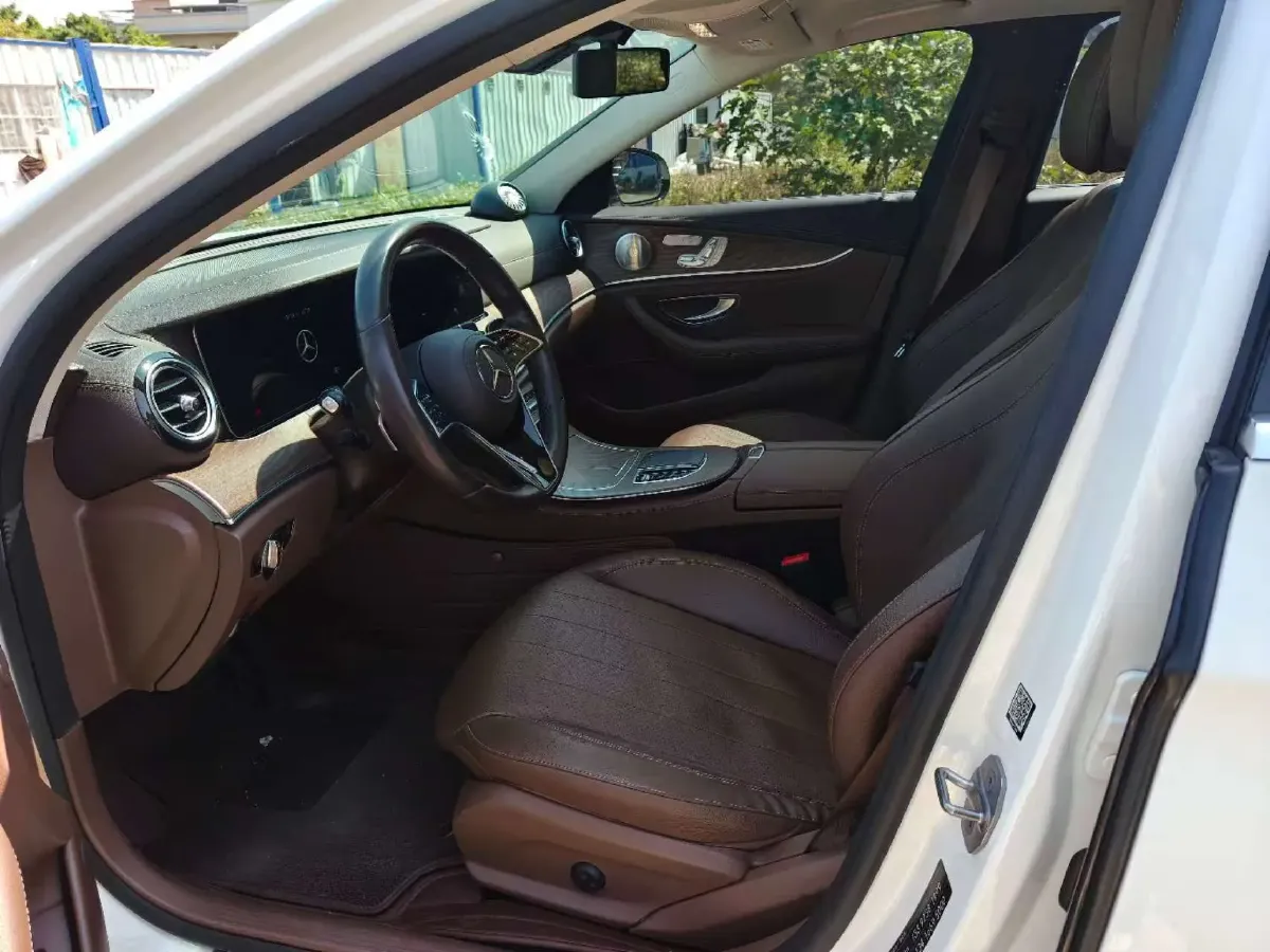 2021 Mercedes-Benz E Class 2.0T 258HP L4 9AT,autocango,china used car exporter,china ev exporter,chinese used car exporter,chinese used ev exporter