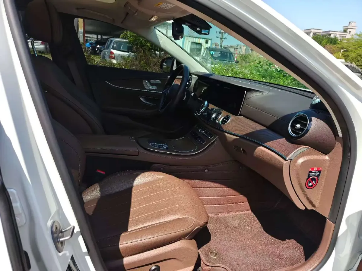2021 Mercedes-Benz E Class 2.0T 258HP L4 9AT,autocango,china used car exporter,china ev exporter,chinese used car exporter,chinese used ev exporter