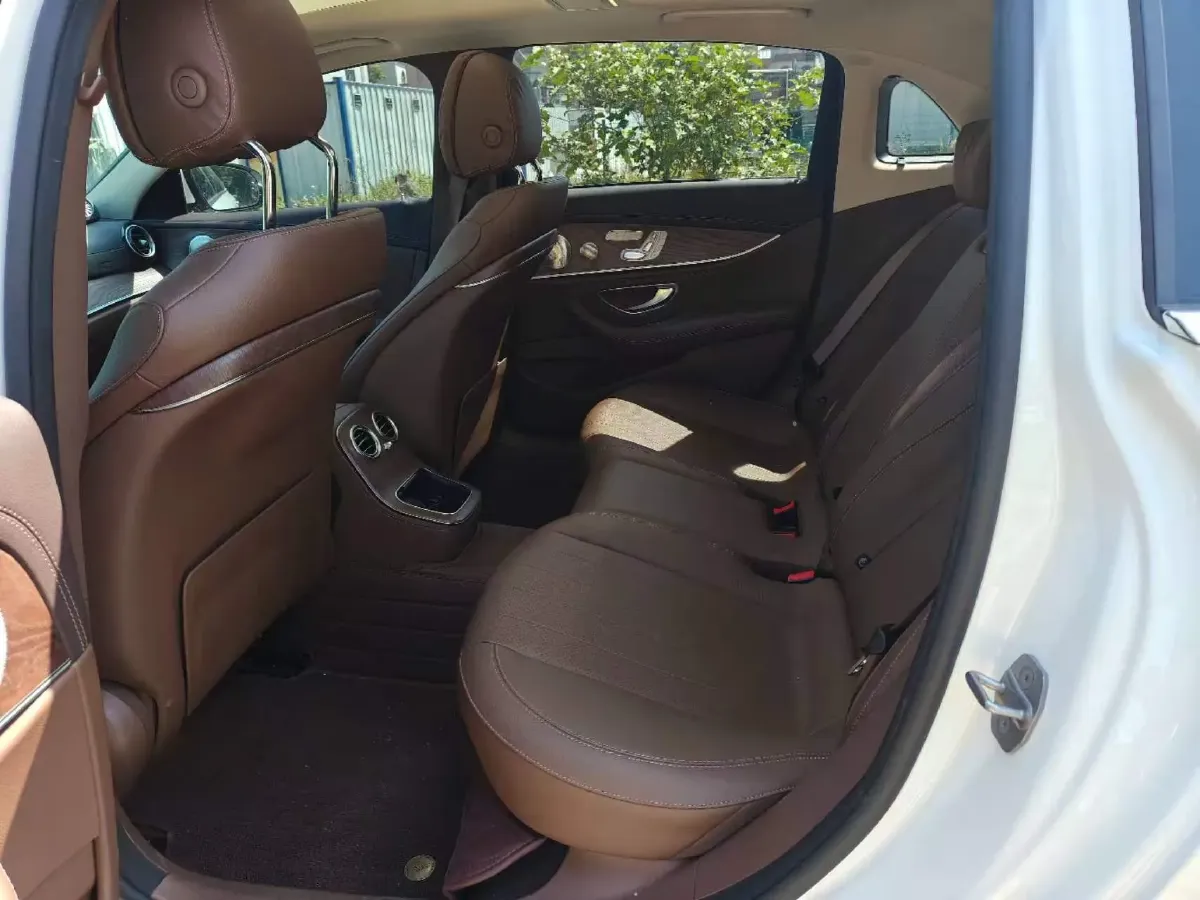 2021 Mercedes-Benz E Class 2.0T 258HP L4 9AT,autocango,china used car exporter,china ev exporter,chinese used car exporter,chinese used ev exporter