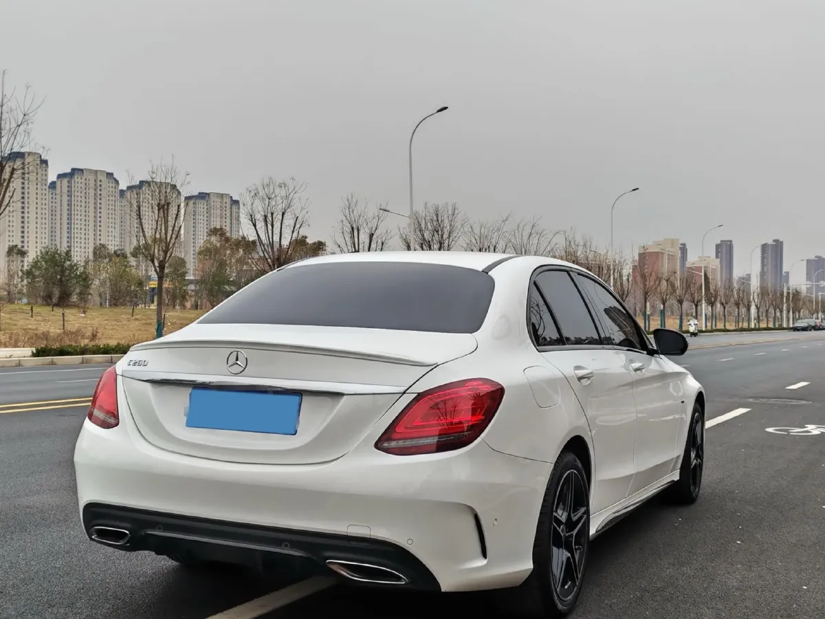 2021 Mercedes-Benz C Class 1.5T 184HP L4 9AT,autocango,china used car exporter,china ev exporter,chinese used car exporter,chinese used ev exporter
