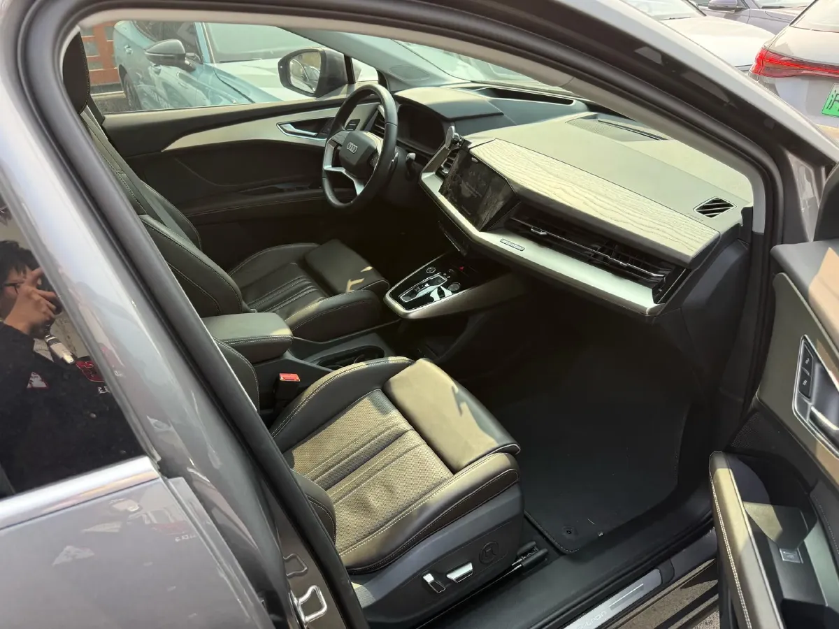 2023 Audi Q5 e-tron BEV 83.4KWH,autocango,china used car exporter,china ev exporter,chinese used car exporter,chinese used ev exporter