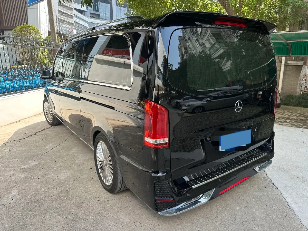 2021 Mercedes-Benz Vito 2.0T 211HP L4 9AT,autocango,china used car exporter,china ev exporter,chinese used car exporter,chinese used ev exporter