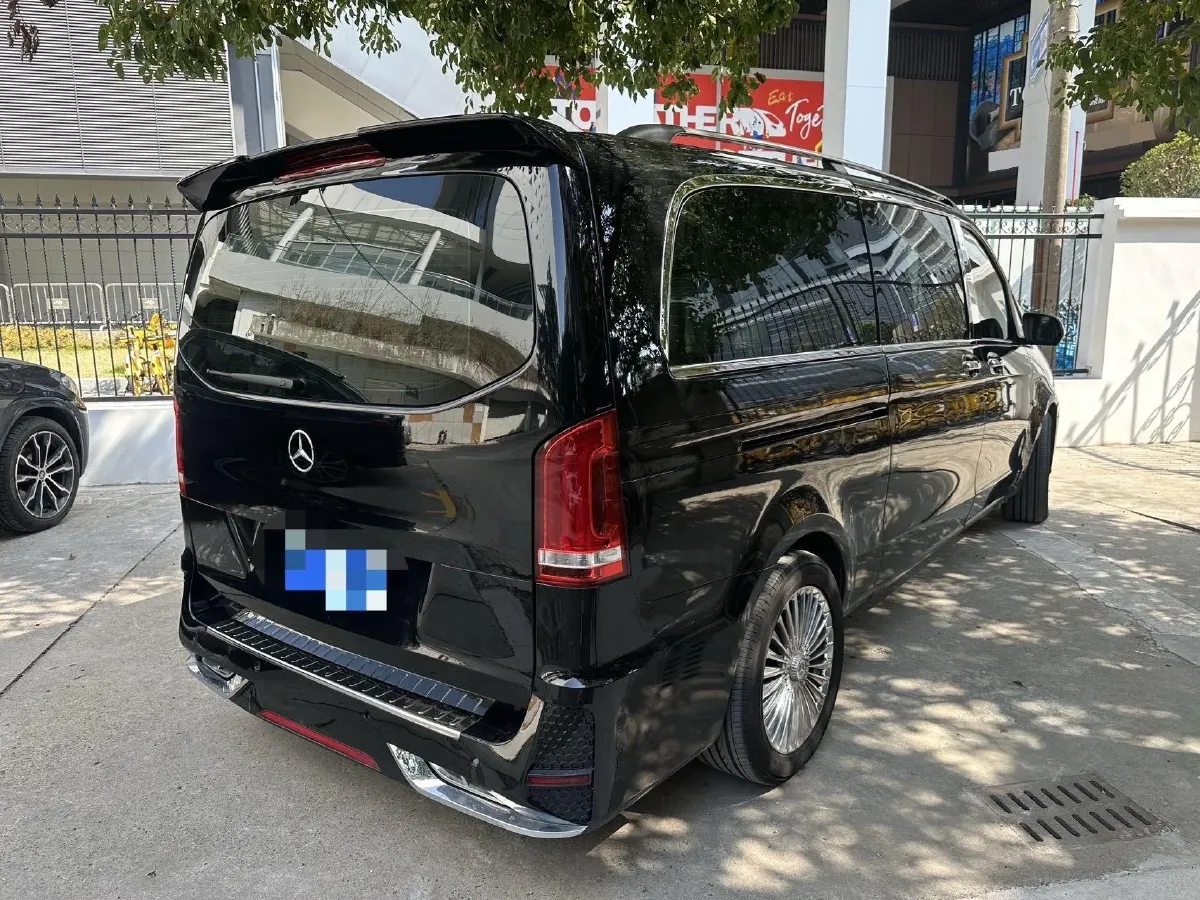 2021 Mercedes-Benz Vito 2.0T 211HP L4 9AT,autocango,china used car exporter,china ev exporter,chinese used car exporter,chinese used ev exporter