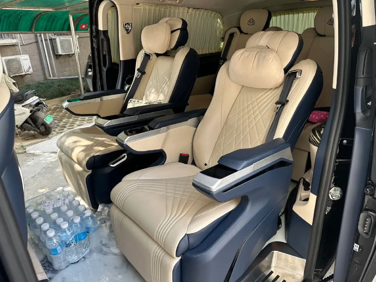 2021 Mercedes-Benz Vito 2.0T 211HP L4 9AT,autocango,china used car exporter,china ev exporter,chinese used car exporter,chinese used ev exporter