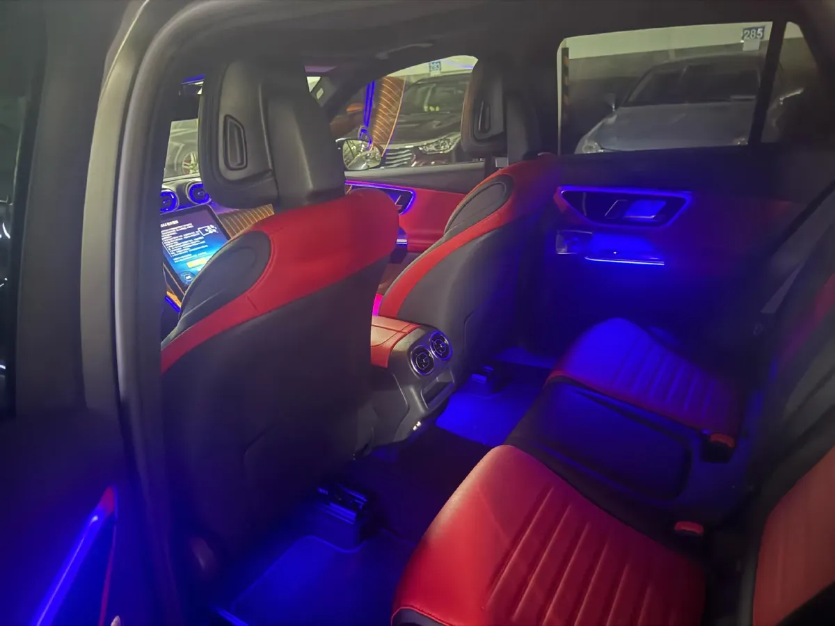 2024 Mercedes-Benz GLC AMG 2.0T 421HP L4 9AT,autocango,china used car exporter,china ev exporter,chinese used car exporter,chinese used ev exporter