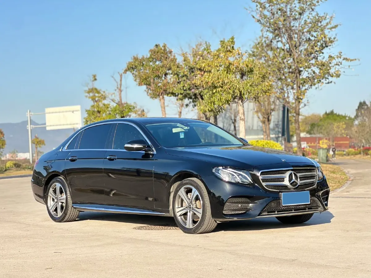 2020 Mercedes-Benz E Class 1.5T 184HP L4 9AT,autocango,china used car exporter,china ev exporter,chinese used car exporter,chinese used ev exporter