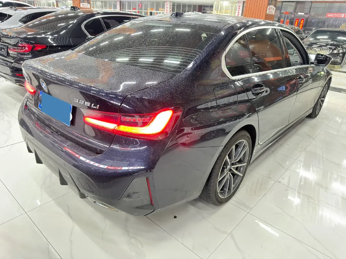 2023 BMW 3 Series 2.0T 184HP L4 8AT,autocango,china used car exporter,china ev exporter,chinese used car exporter,chinese used ev exporter