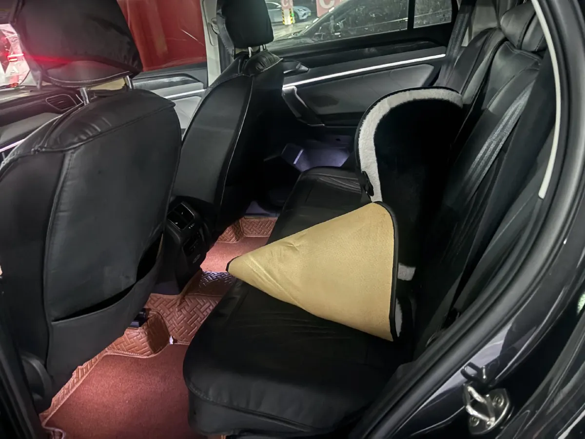 2023 Volkswagen Tayron 2.0T 186HP L4 7DCT,autocango,china used car exporter,china ev exporter,chinese used car exporter,chinese used ev exporter