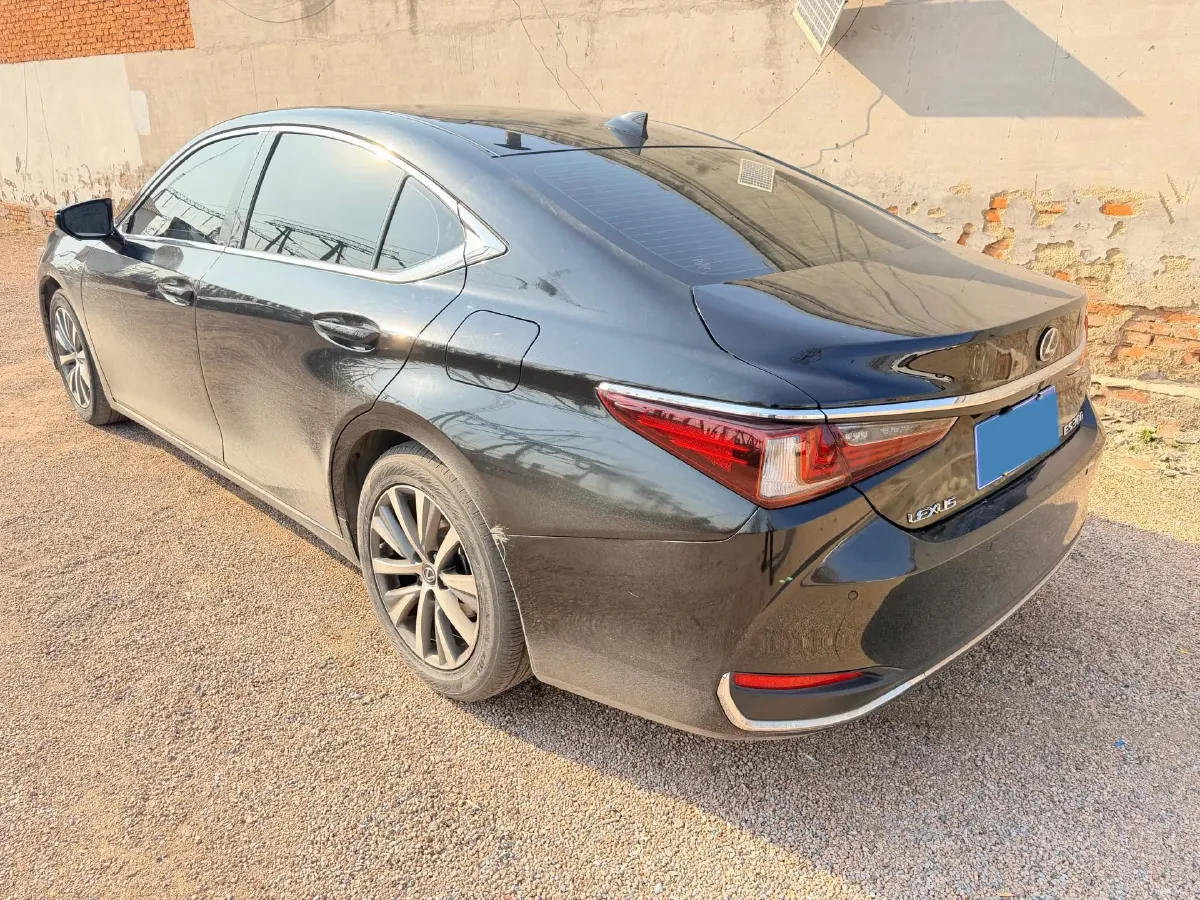 2018 Lexus ES 2.0L 167HP L4 6AT,autocango,china used car exporter,china ev exporter,chinese used car exporter,chinese used ev exporter