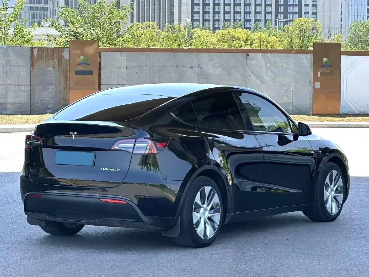 2022 Tesla Model Y BEV 60KWH,autocango,china used car exporter,china ev exporter,chinese used car exporter,chinese used ev exporter