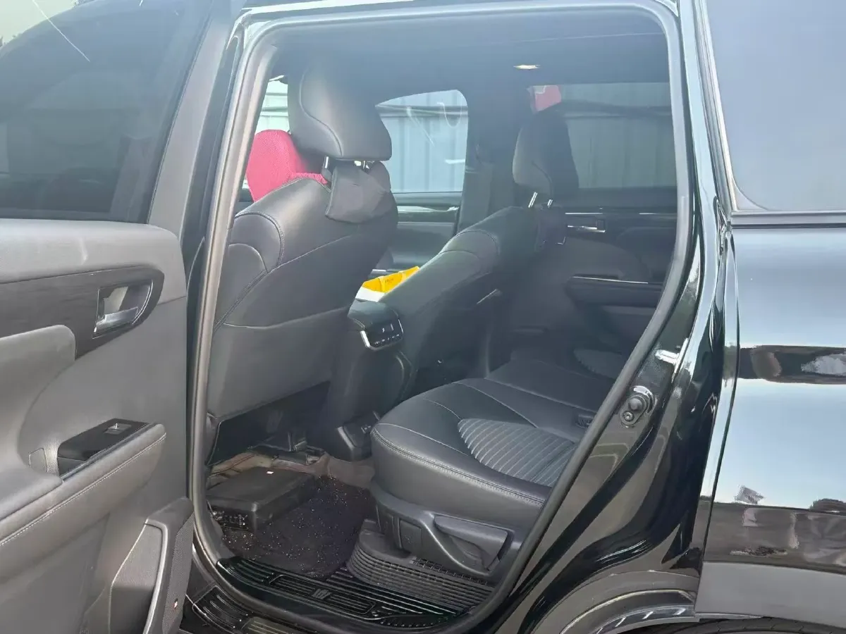 2022 Toyota Crown Kluger 2.5L 192HP L4 E-CVT Hybrid,autocango,china used car exporter,china ev exporter,chinese used car exporter,chinese used ev exporter