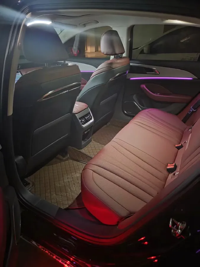 2025 HongQi H5 2.0T 224HP L4 8AT,autocango,china used car exporter,china ev exporter,chinese used car exporter,chinese used ev exporter