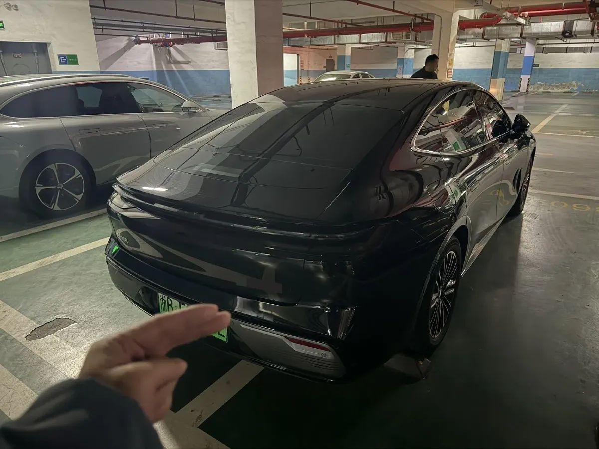 2025 Geely Galaxy Starshine 8 1.5L 112HP L4 1DHT PHEV,autocango,china used car exporter,china ev exporter,chinese used car exporter,chinese used ev exporter