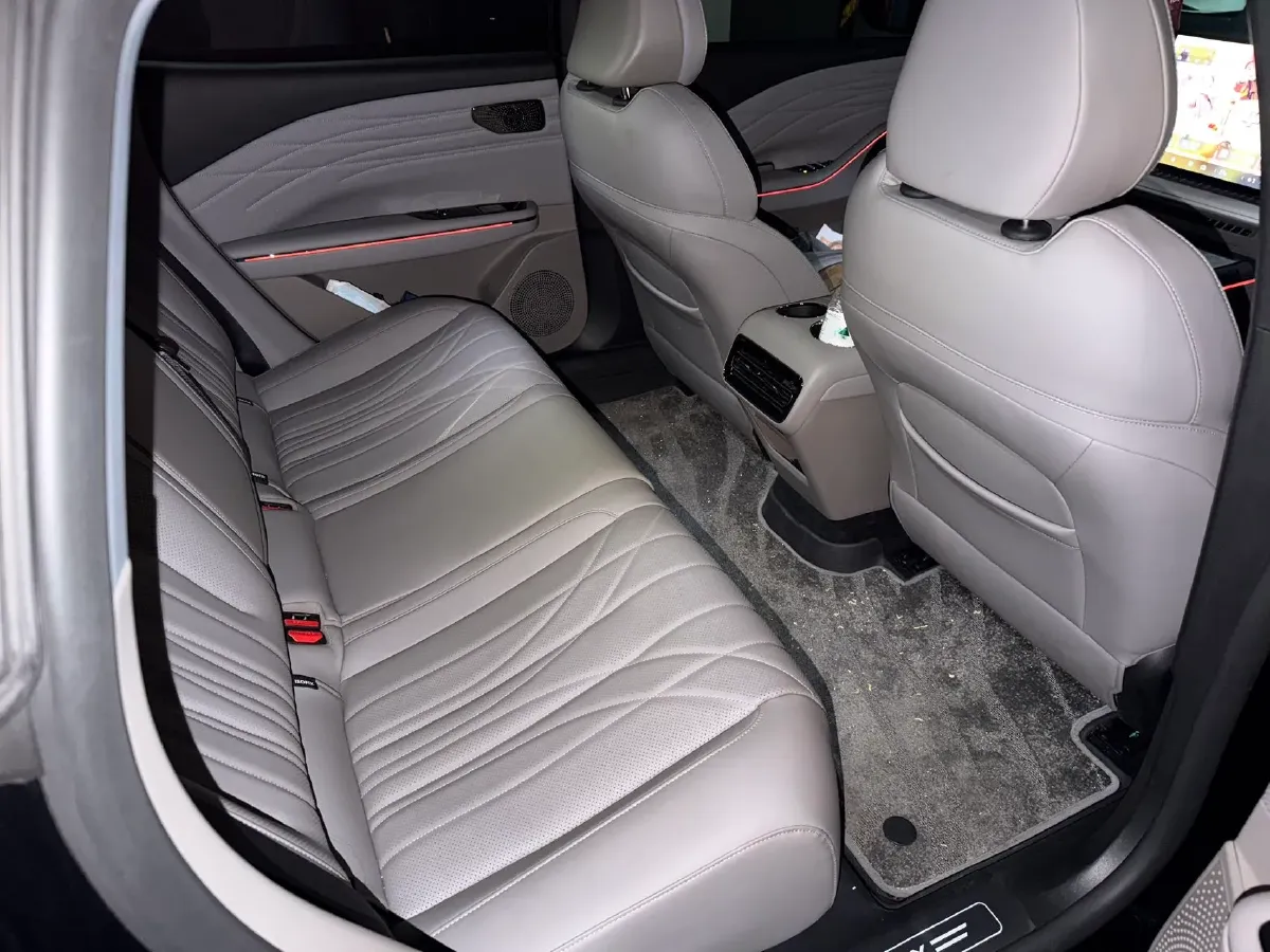 2025 Geely Galaxy Starshine 8 1.5L 112HP L4 1DHT PHEV,autocango,china used car exporter,china ev exporter,chinese used car exporter,chinese used ev exporter