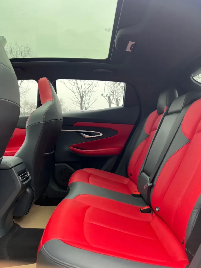 2020 ChangAn UNI-T 1.5T 180HP L4 7DCT,autocango,china used car exporter,china ev exporter,chinese used car exporter,chinese used ev exporter