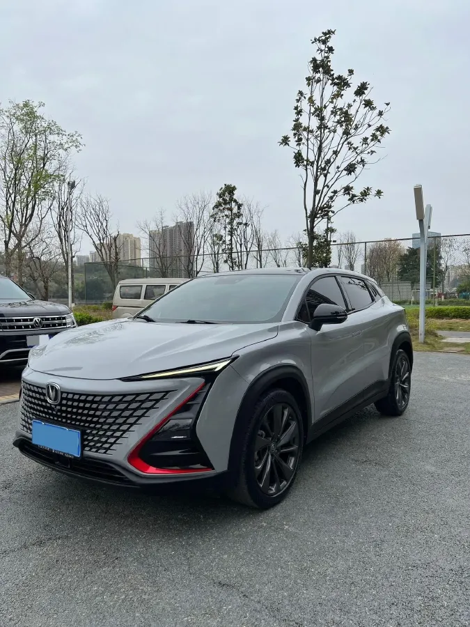2020 ChangAn UNI-T 1.5T 180HP L4 7DCT,autocango,china used car exporter,china ev exporter,chinese used car exporter,chinese used ev exporter