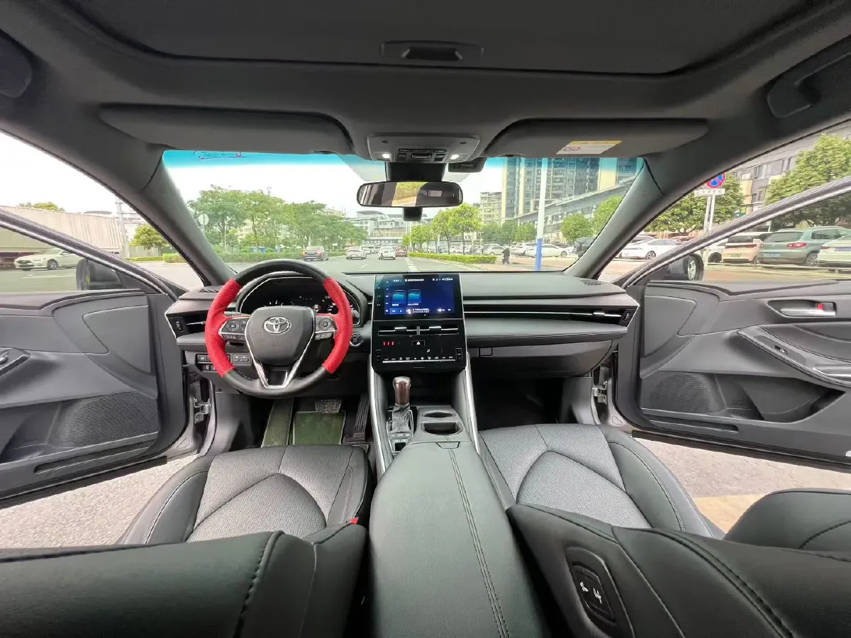 2023 Toyota Avalon 2.5L 207HP L4 8AT,autocango,china used car exporter,china ev exporter,chinese used car exporter,chinese used ev exporter