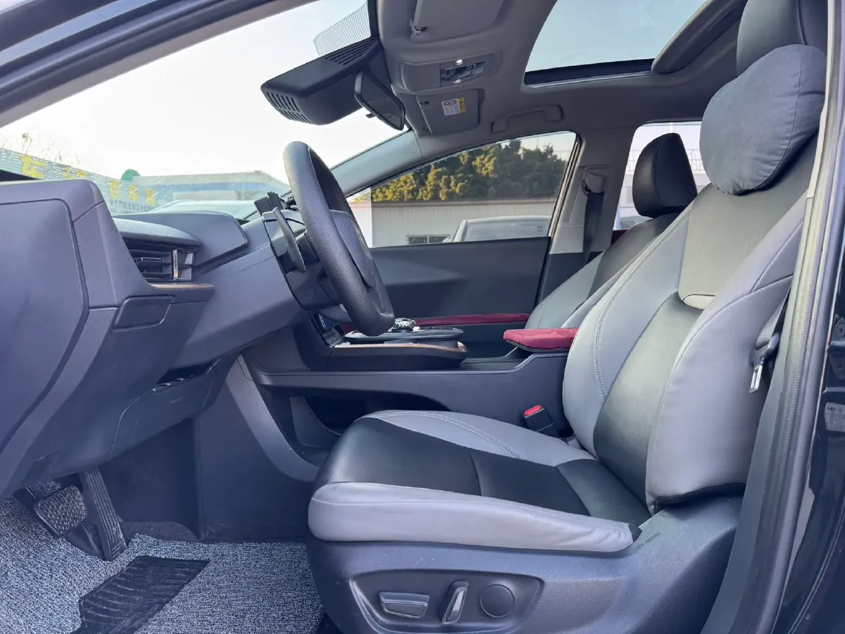 2023 Toyota bZ3 BEV 49.92KWH,autocango,china used car exporter,china ev exporter,chinese used car exporter,chinese used ev exporter