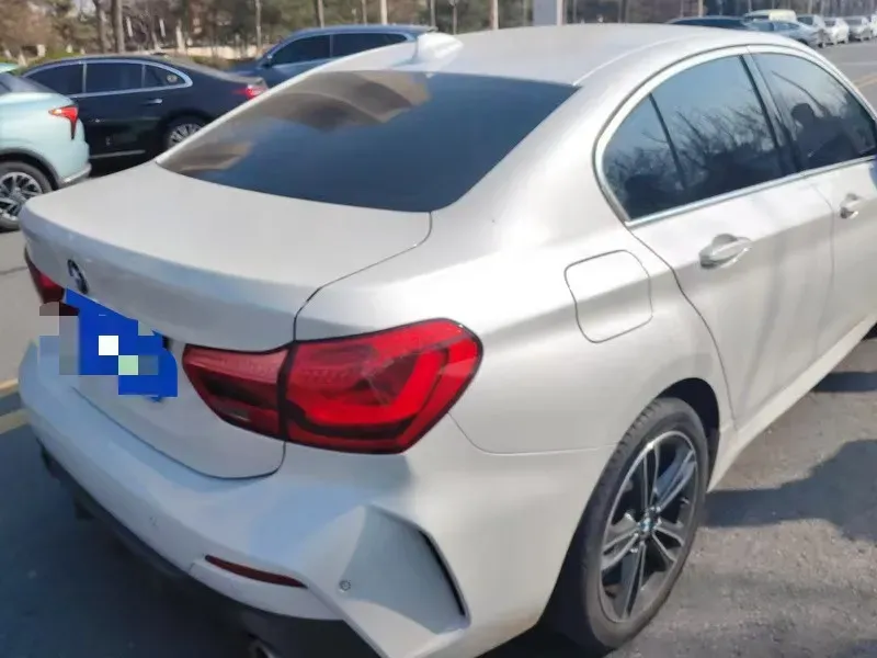 2022 BMW 1 Series 1.5T 140HP L3 7DCT,autocango,china used car exporter,china ev exporter,chinese used car exporter,chinese used ev exporter