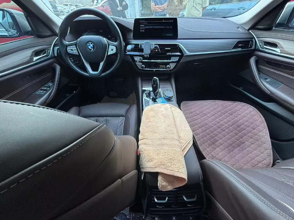 2020 BMW 5 Series 2.0T 184HP L4 8AT PHEV 17.7KWH,autocango,china used car exporter,china ev exporter,chinese used car exporter,chinese used ev exporter