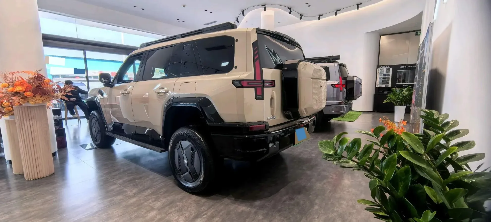 2025 Jetour Zongheng G700 2.0T 211HP L4 2DHT PHEV,autocango,china used car exporter,china ev exporter,chinese used car exporter,chinese used ev exporter