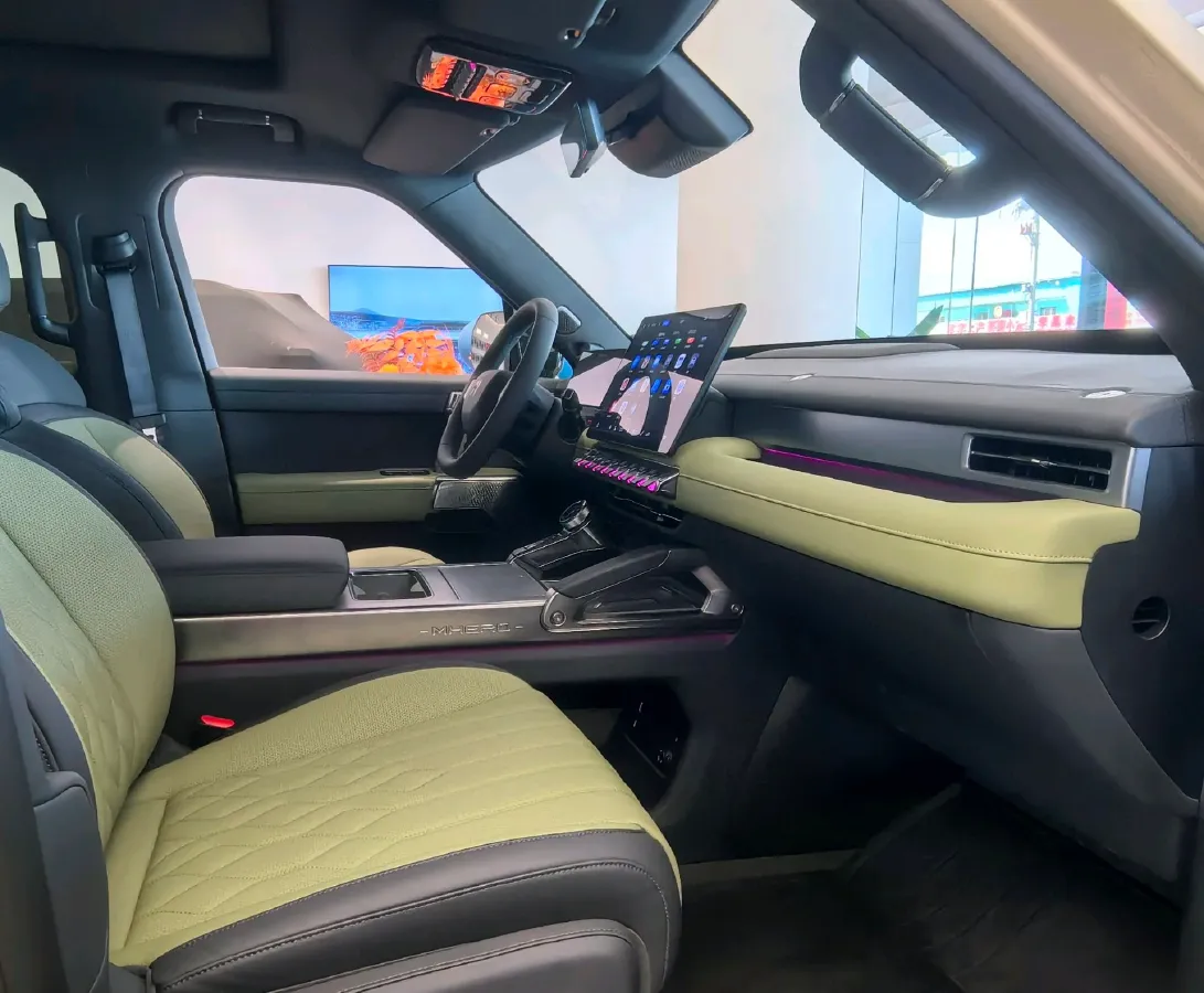 2025 Jetour Zongheng G700 2.0T 211HP L4 2DHT PHEV,autocango,china used car exporter,china ev exporter,chinese used car exporter,chinese used ev exporter