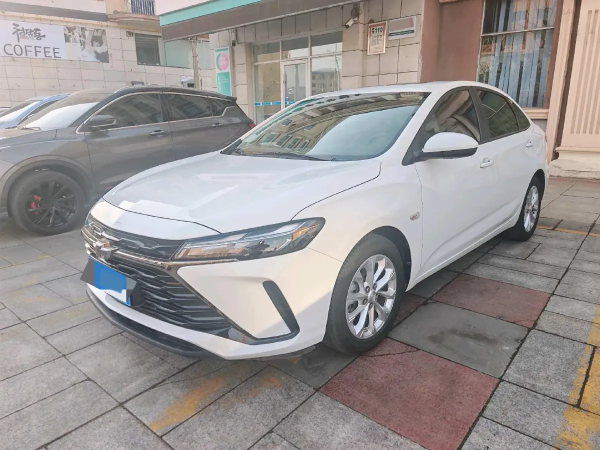 2023 Chevrolet Monza 1.5L 113HP L4 6DCT,autocango,china used car exporter,china ev exporter,chinese used car exporter,chinese used ev exporter