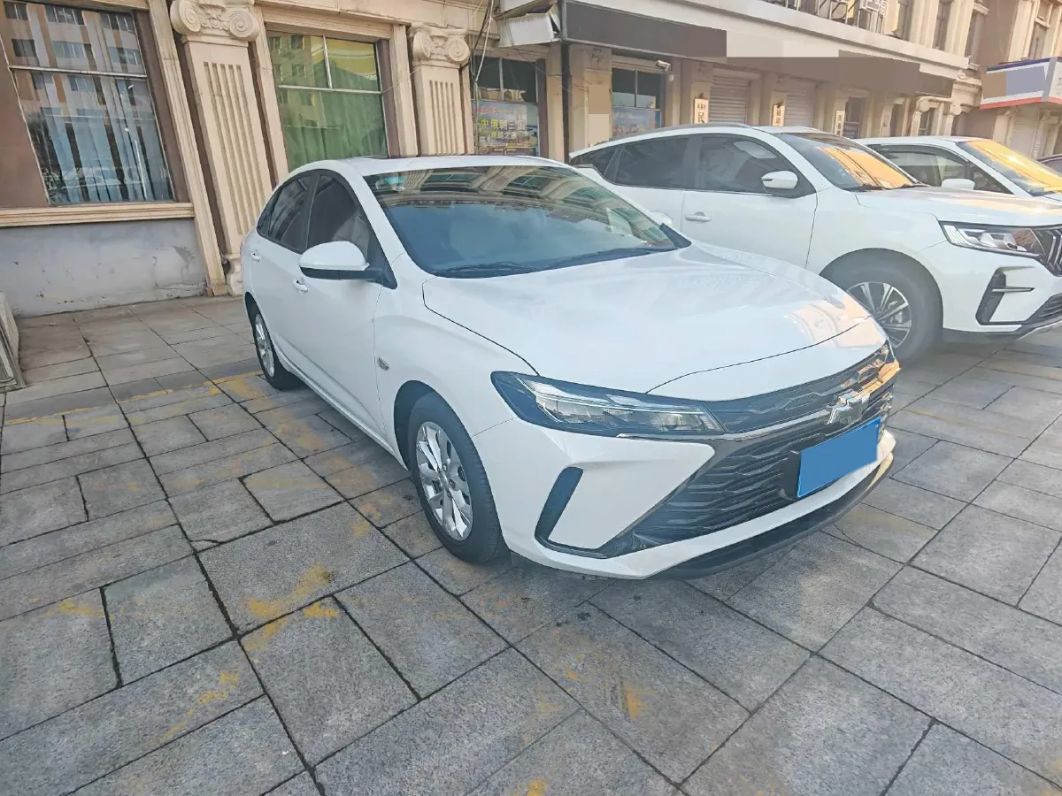 2023 Chevrolet Monza 1.5L 113HP L4 6DCT,autocango,china used car exporter,china ev exporter,chinese used car exporter,chinese used ev exporter