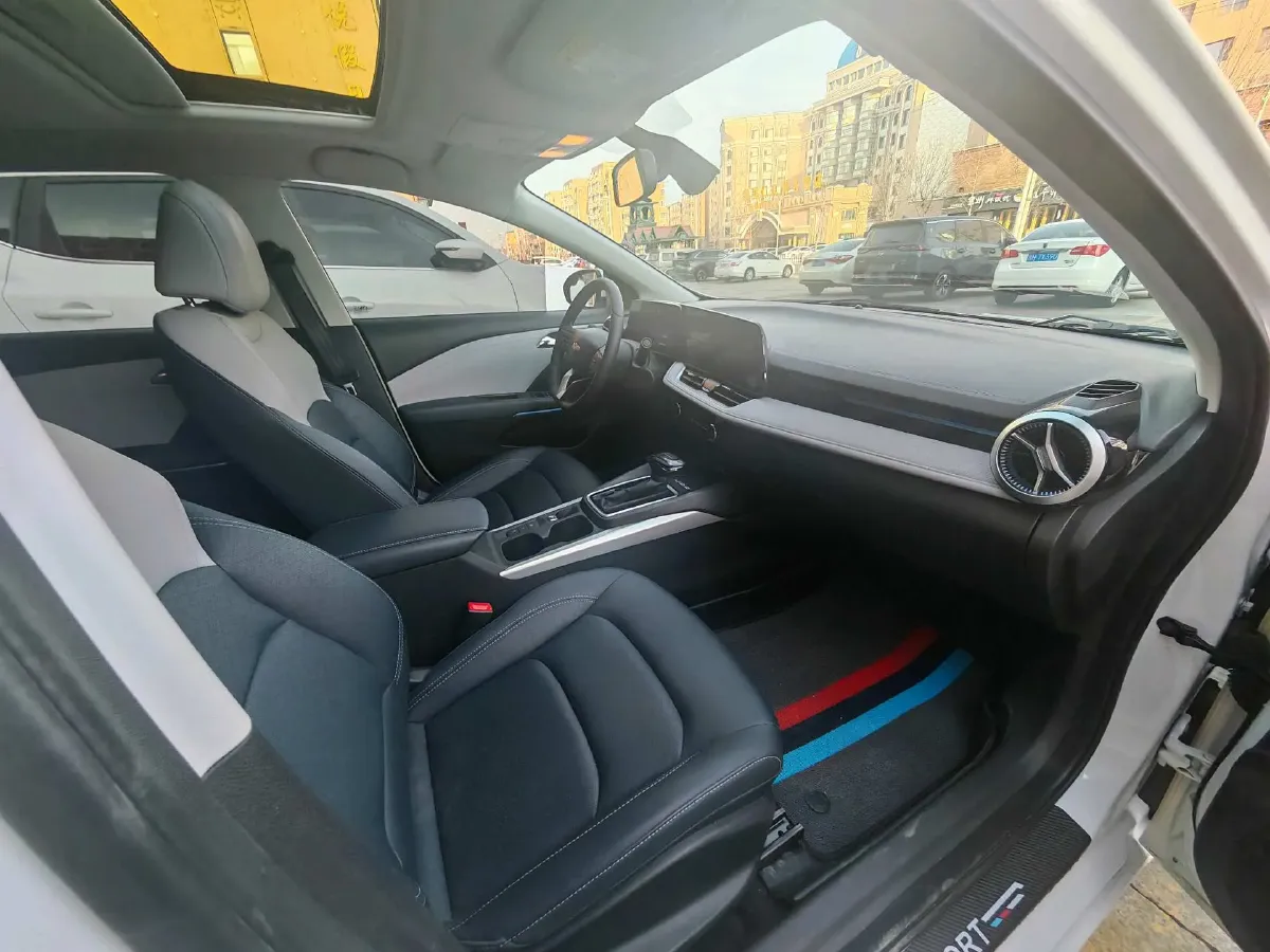 2023 Chevrolet Monza 1.5L 113HP L4 6DCT,autocango,china used car exporter,china ev exporter,chinese used car exporter,chinese used ev exporter