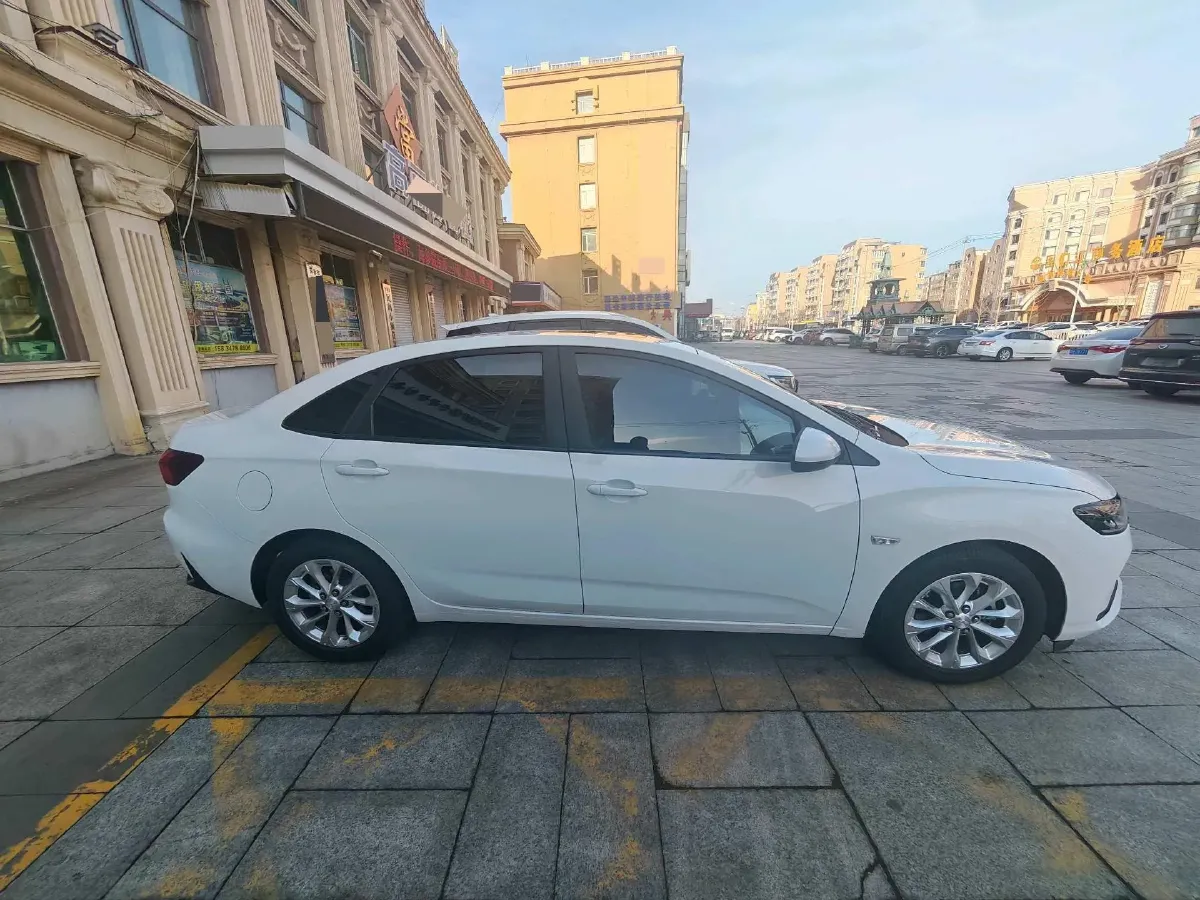 2023 Chevrolet Monza 1.5L 113HP L4 6DCT,autocango,china used car exporter,china ev exporter,chinese used car exporter,chinese used ev exporter