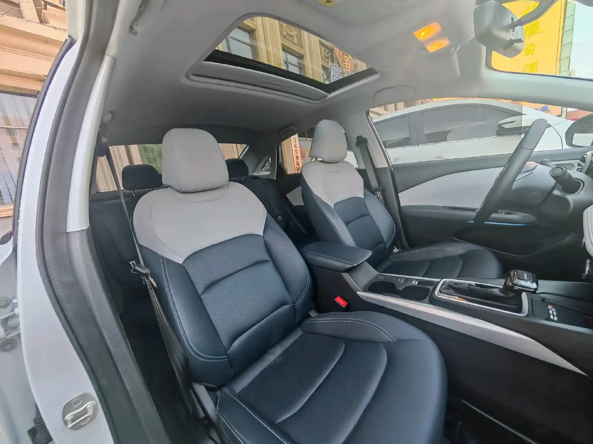 2023 Chevrolet Monza 1.5L 113HP L4 6DCT,autocango,china used car exporter,china ev exporter,chinese used car exporter,chinese used ev exporter