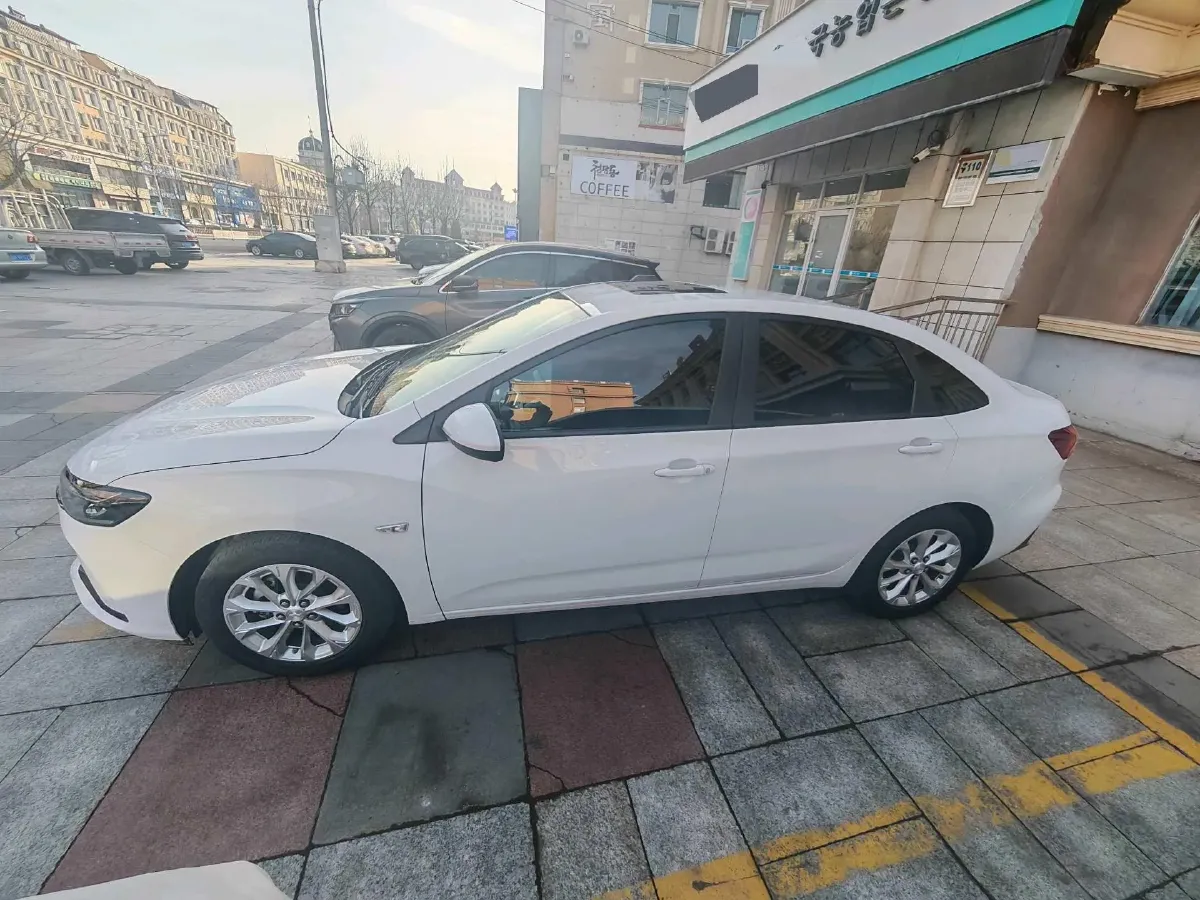 2023 Chevrolet Monza 1.5L 113HP L4 6DCT,autocango,china used car exporter,china ev exporter,chinese used car exporter,chinese used ev exporter