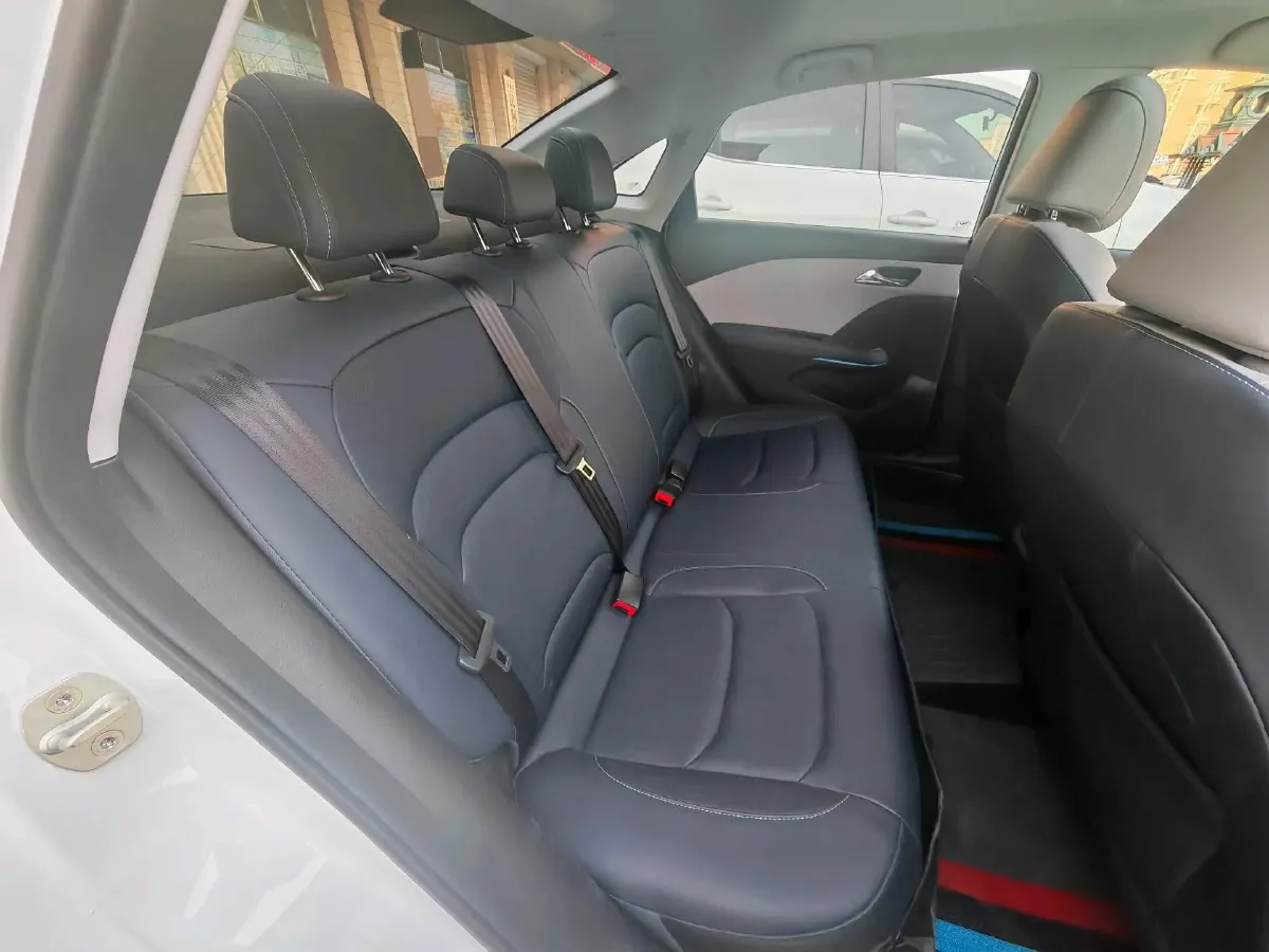 2023 Chevrolet Monza 1.5L 113HP L4 6DCT,autocango,china used car exporter,china ev exporter,chinese used car exporter,chinese used ev exporter