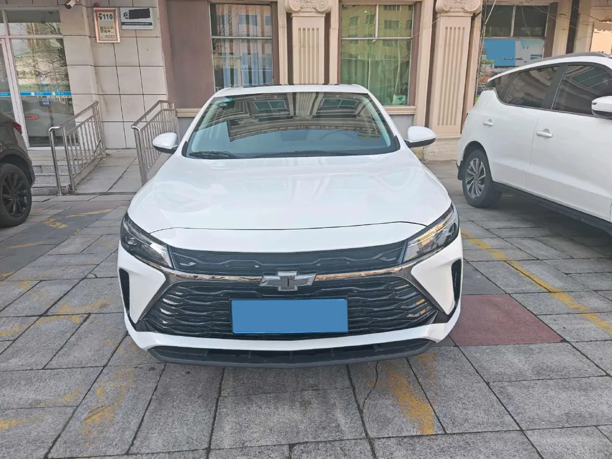 2023 Chevrolet Monza 1.5L 113HP L4 6DCT,autocango,china used car exporter,china ev exporter,chinese used car exporter,chinese used ev exporter