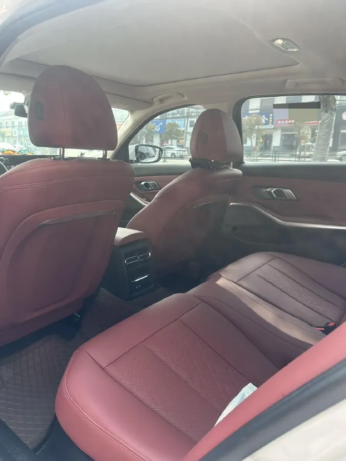 2025 BMW 3 Series 2.0T 184HP L4 8AT,autocango,china used car exporter,china ev exporter,chinese used car exporter,chinese used ev exporter