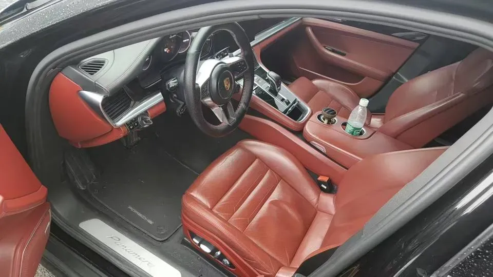 2017 BMW X6 3.0T 306HP L6 8AT,autocango,china used car exporter,china ev exporter,chinese used car exporter,chinese used ev exporter