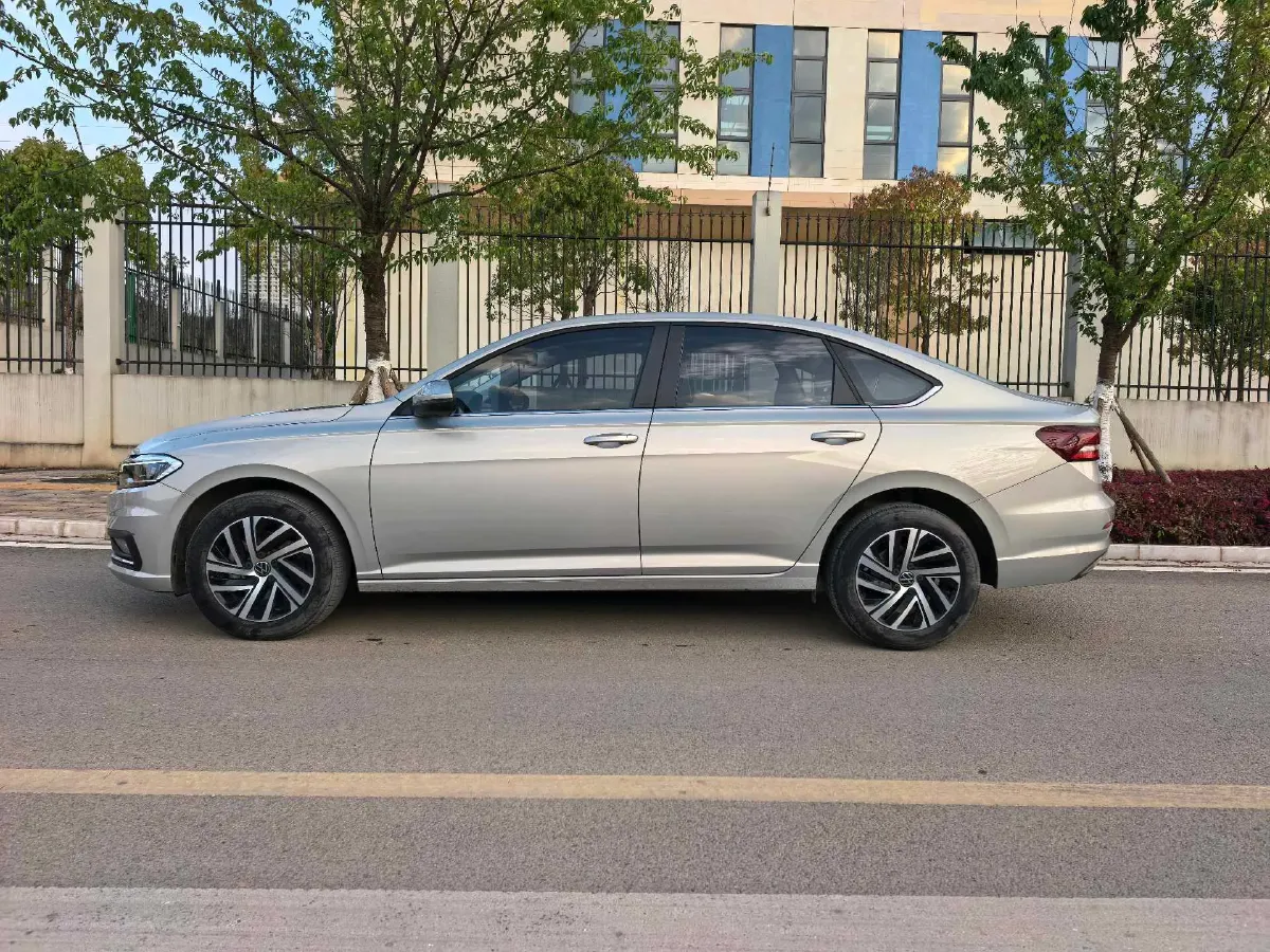 2022 Volkswagen Sagitar 1.2T 116HP L4 7DCT,autocango,china used car exporter,china ev exporter,chinese used car exporter,chinese used ev exporter