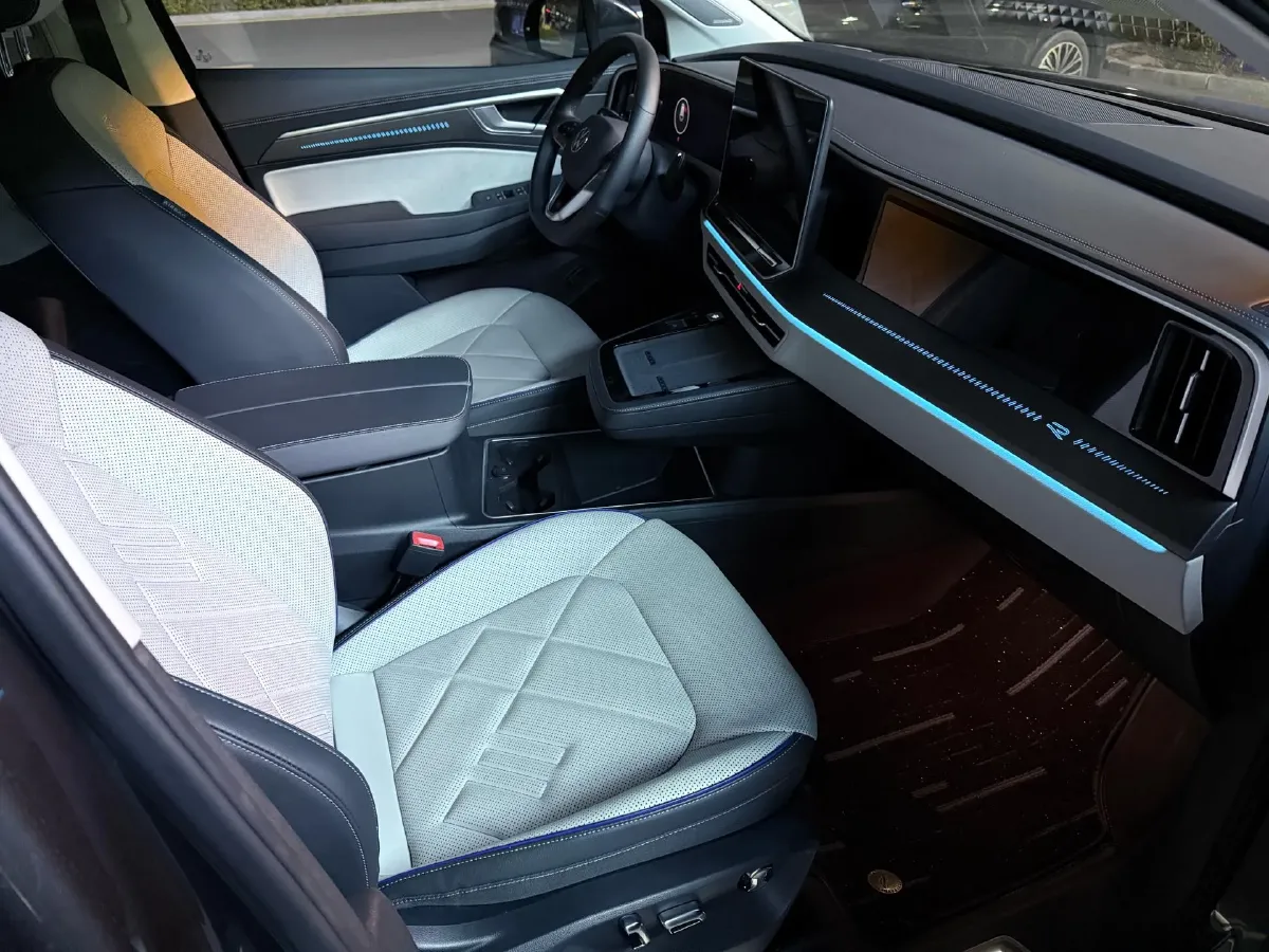 2026 Volkswagen Talagon 2.0T 272HP L4 7DCT,autocango,china used car exporter,china ev exporter,chinese used car exporter,chinese used ev exporter