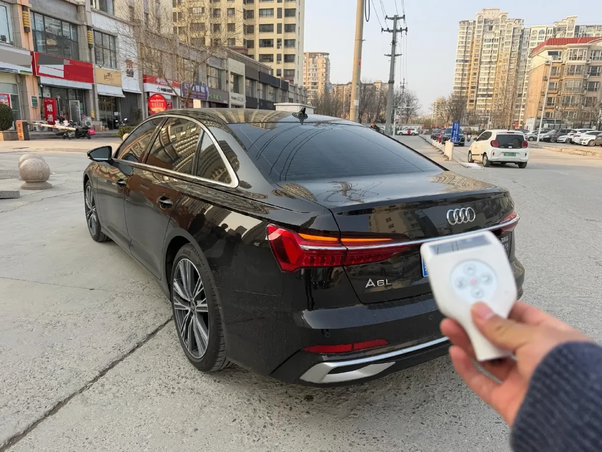 2024 Audi A6L 2.0T 245HP L4 7DCT,autocango,china used car exporter,china ev exporter,chinese used car exporter,chinese used ev exporter