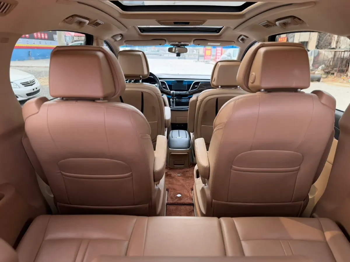 2018 Buick GL8 2.0T 260HP L4 6AT,autocango,china used car exporter,china ev exporter,chinese used car exporter,chinese used ev exporter