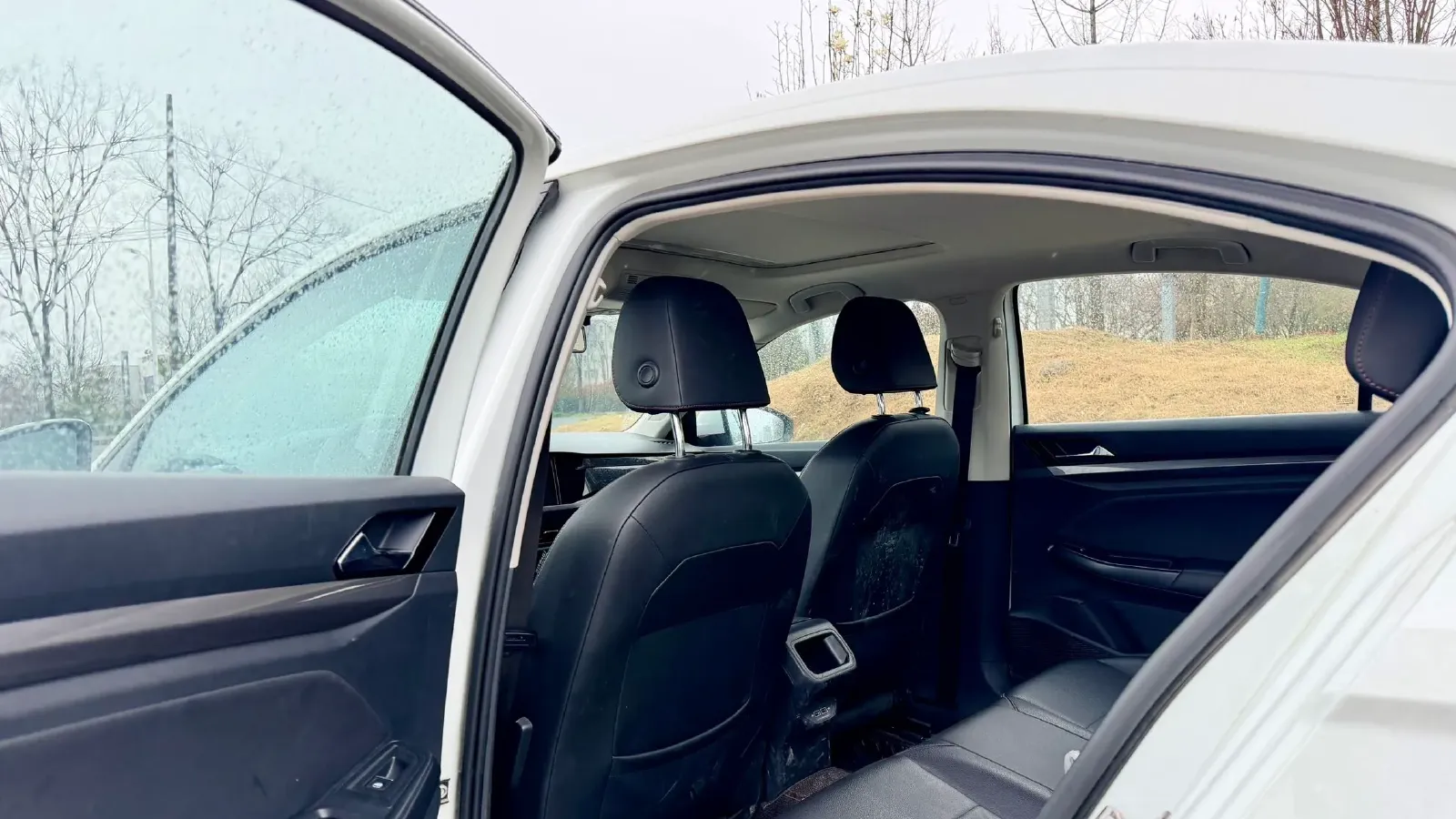 2019 Bestune T77 1.2T 143HP L4 7DCT,autocango,china used car exporter,china ev exporter,chinese used car exporter,chinese used ev exporter