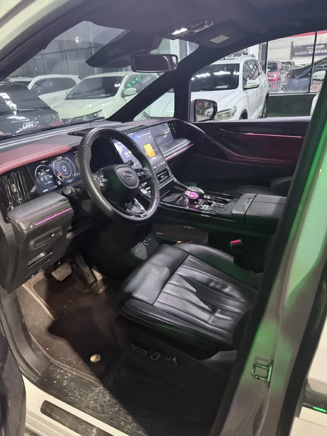 2023 GAC Trumpchi M8 2.0T 252HP L4 8AT,autocango,china used car exporter,china ev exporter,chinese used car exporter,chinese used ev exporter