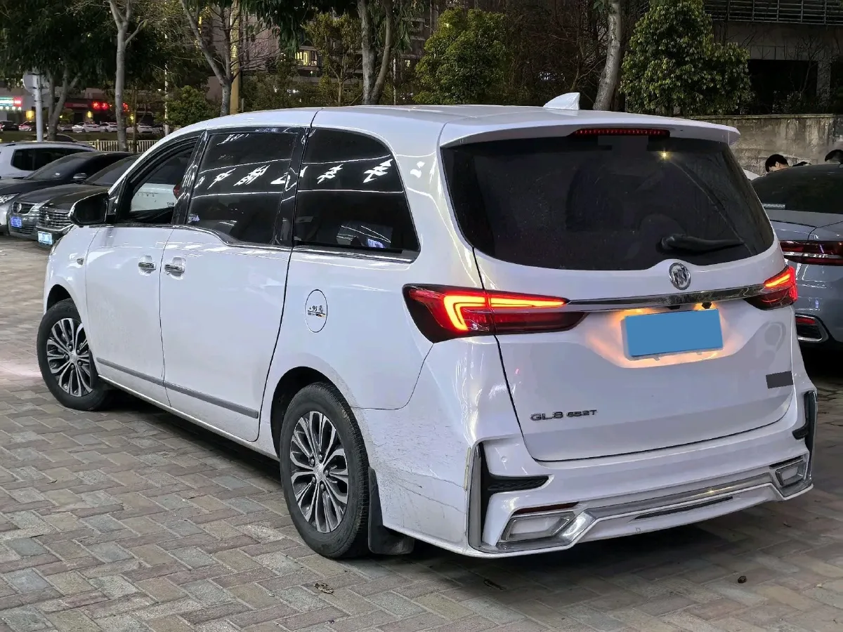 2021 Buick GL8 2.0T 237HP L4 9AT,autocango,china used car exporter,china ev exporter,chinese used car exporter,chinese used ev exporter