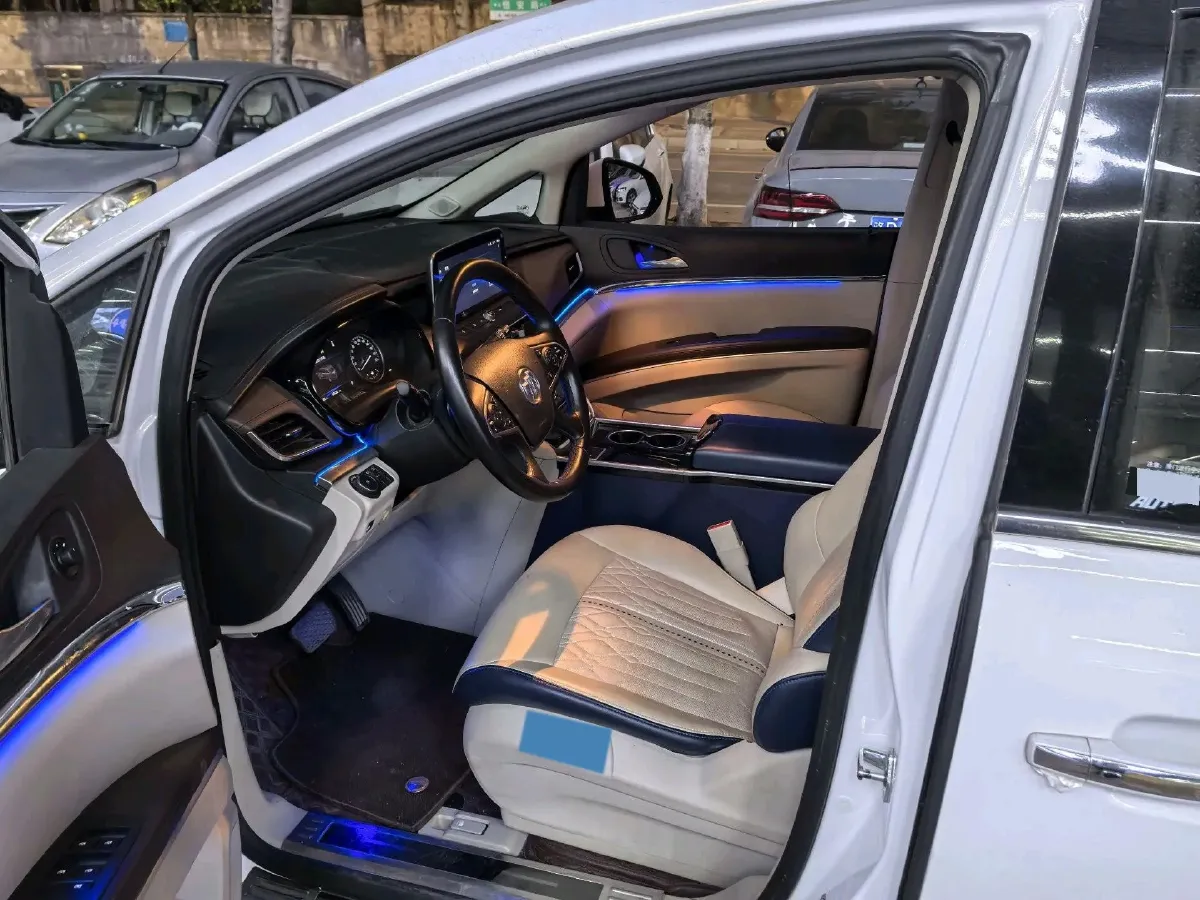 2021 Buick GL8 2.0T 237HP L4 9AT,autocango,china used car exporter,china ev exporter,chinese used car exporter,chinese used ev exporter