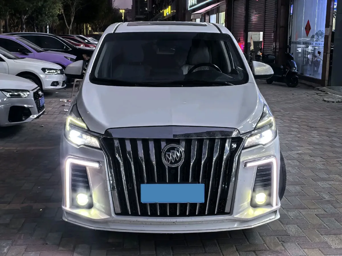 2021 Buick GL8 2.0T 237HP L4 9AT,autocango,china used car exporter,china ev exporter,chinese used car exporter,chinese used ev exporter