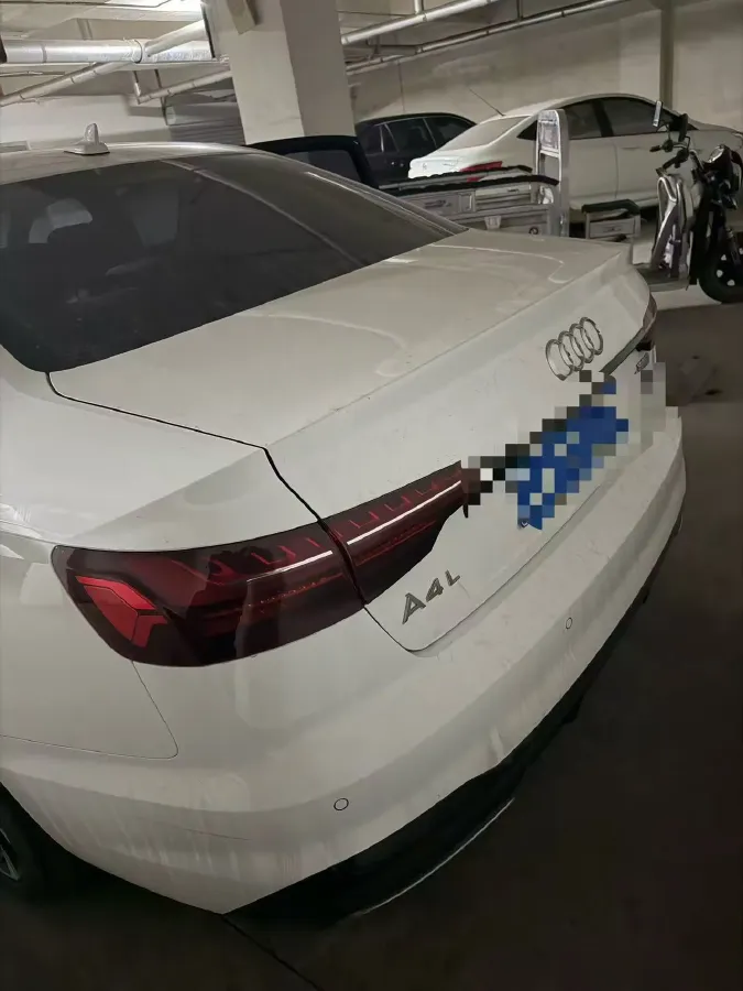 2023 Audi A4L 2.0T 190HP L4 7DCT,autocango,china used car exporter,china ev exporter,chinese used car exporter,chinese used ev exporter
