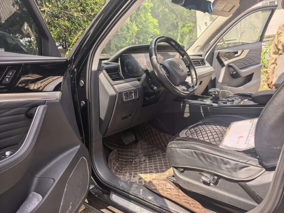 2022 HongQi HS5 2.0T 224HP L4 6AT,autocango,china used car exporter,china ev exporter,chinese used car exporter,chinese used ev exporter